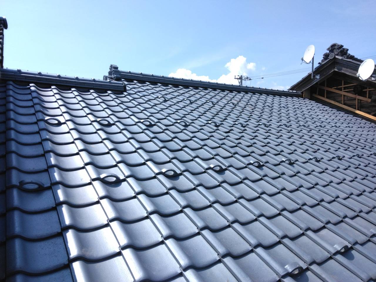 鯖江市で屋根リフォーム工事に来ています